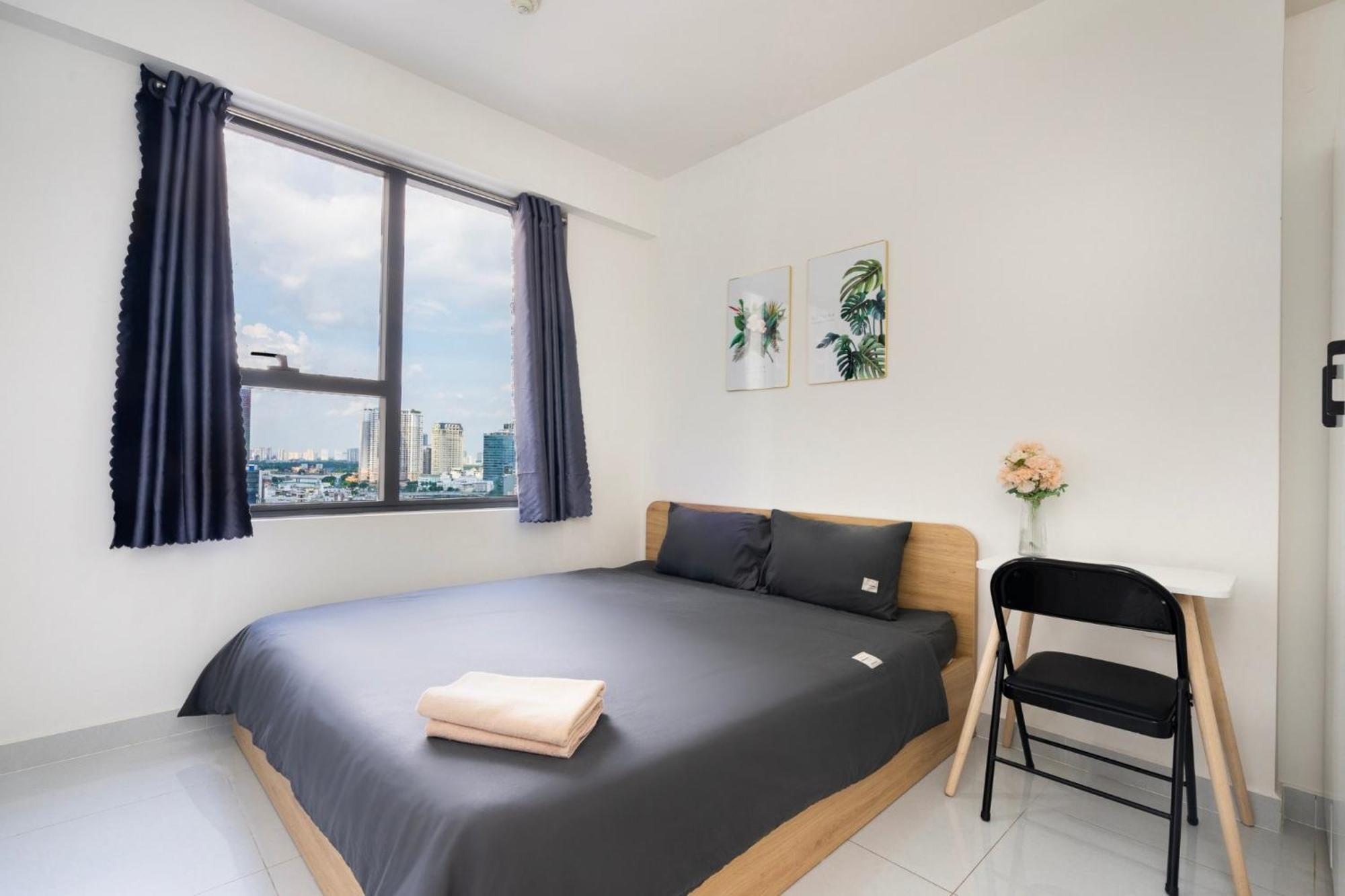 Center 2 Bedrooms
